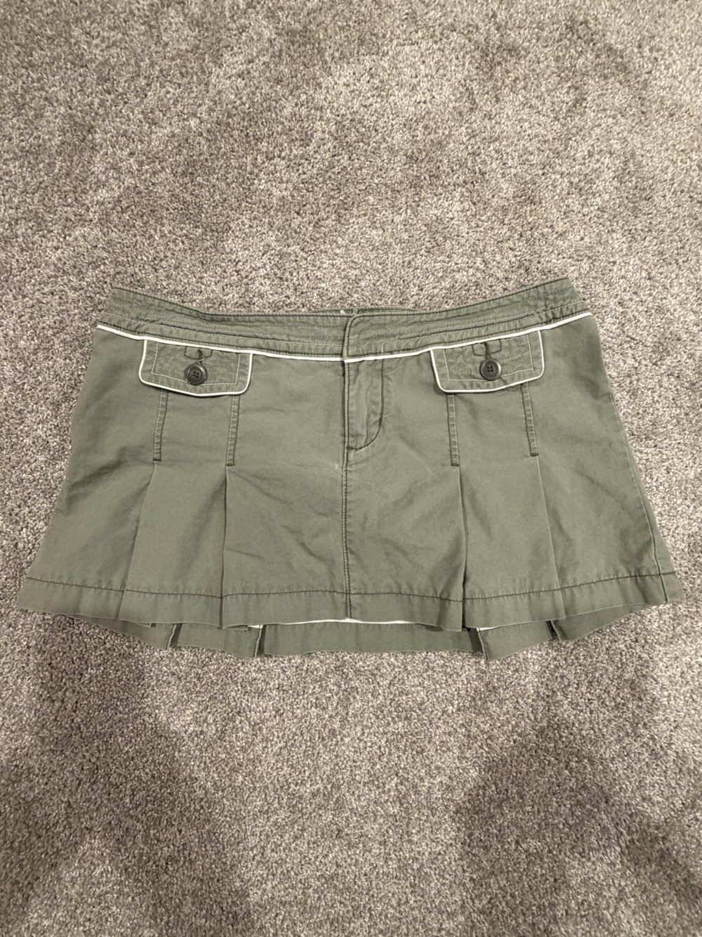 Abercrombie & Fitch Olive Green Cotton Low Rise Mini Skirt